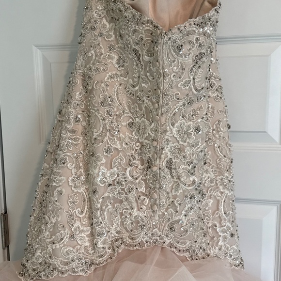 ALLURE BRIDALS C389 wedding dress - Picture 3 of 3